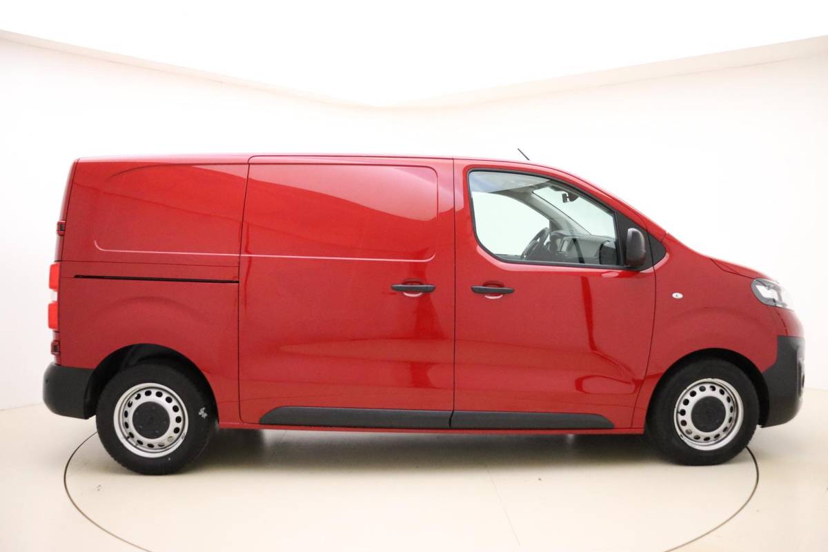 Opel Vivaro Opel Vivaro 1.5 CDTI L2H1 Edition | Navigatie | Cruise Control | Trekhaak | Camera | 1e Eigenaar