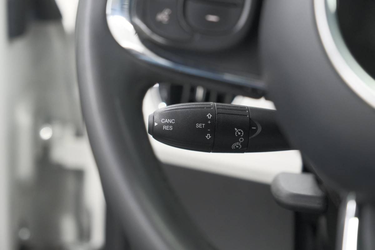Fiat 500 Fiat 500 1.0 Hybrid Dolcevita | Panoramadak | Climate Control | Apple Carplay | Parkeersensoren