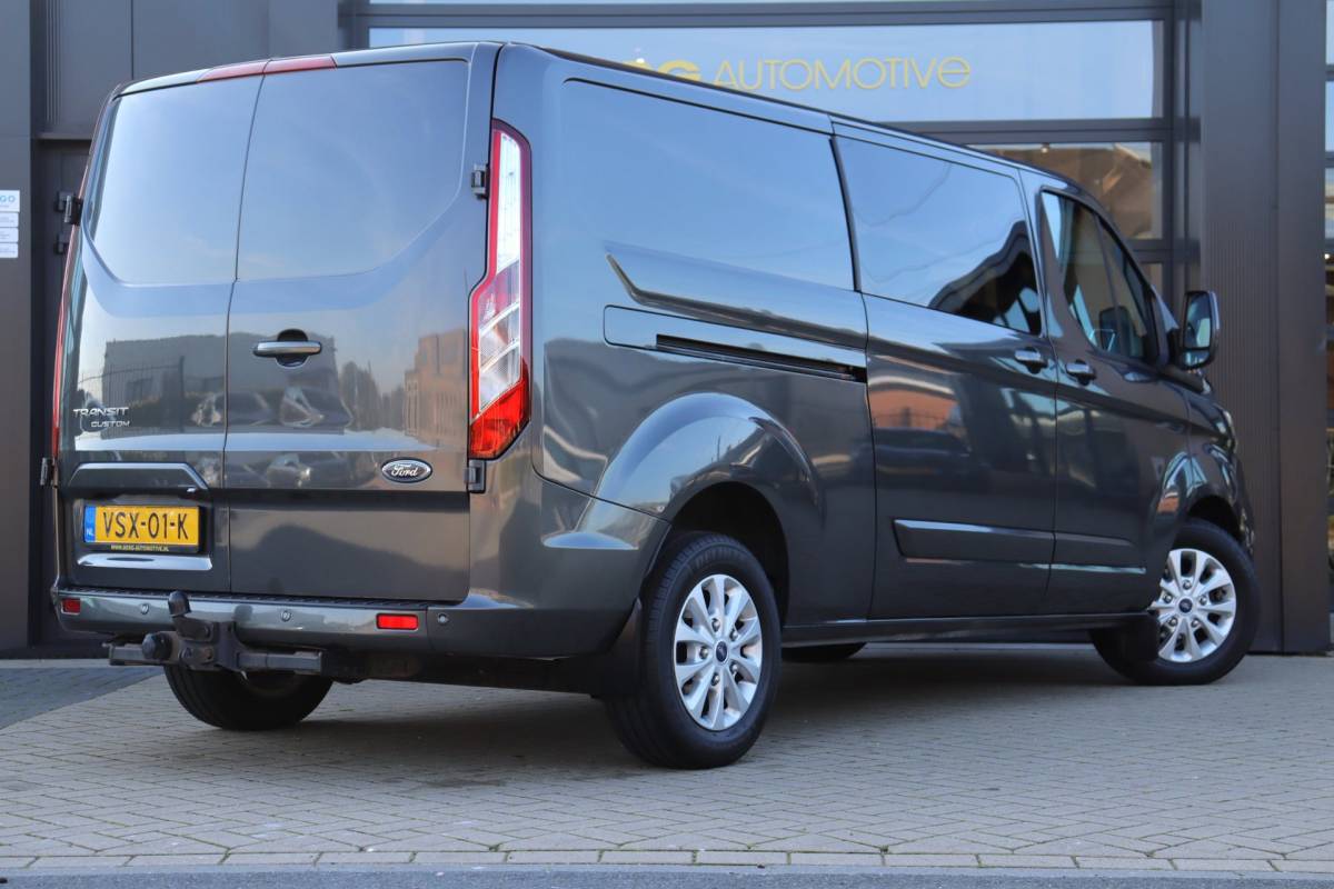 Ford Transit Custom Ford Transit Custom 300 2.0 TDCI L2H1 Limited DC | NAP | Eerste Eigenaar | 170 PK | Cruise | Apple Carplay | Camera | Trekhaak |