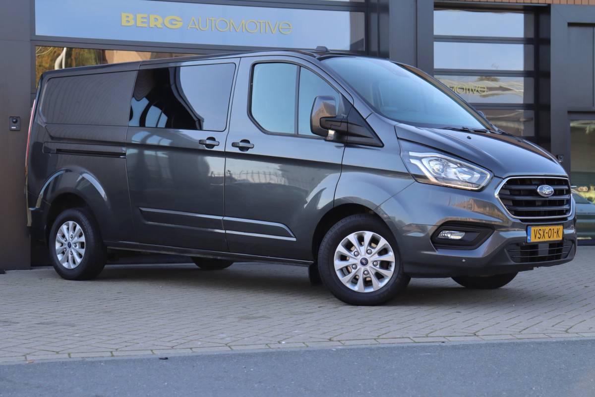 Ford Transit Custom Ford Transit Custom 300 2.0 TDCI L2H1 Limited DC | NAP | Eerste Eigenaar | 170 PK | Cruise | Apple Carplay | Camera | Trekhaak |