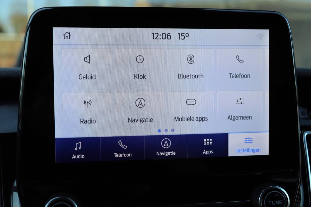 Ford Transit Custom Ford Transit Custom 300 2.0 TDCI L2H1 Limited DC | NAP | Eerste Eigenaar | 170 PK | Cruise | Apple Carplay | Camera | Trekhaak |