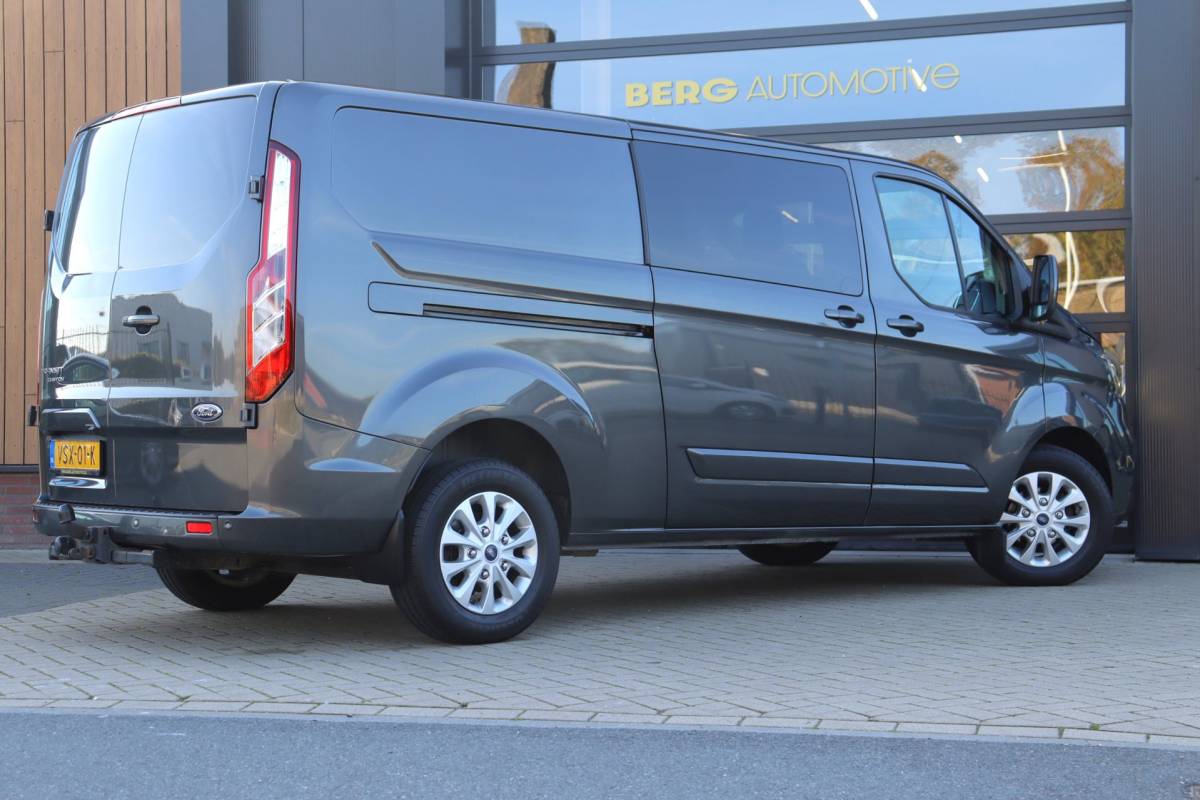 Ford Transit Custom Ford Transit Custom 300 2.0 TDCI L2H1 Limited DC | NAP | Eerste Eigenaar | 170 PK | Cruise | Apple Carplay | Camera | Trekhaak |
