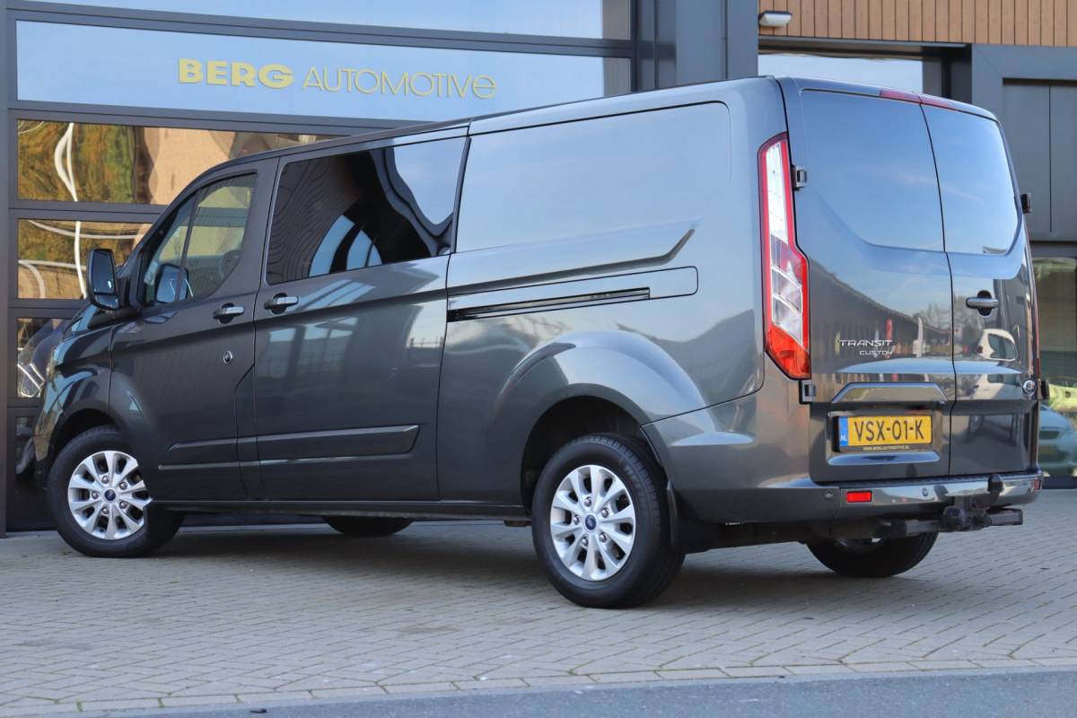 Ford Transit Custom Ford Transit Custom 300 2.0 TDCI L2H1 Limited DC | NAP | Eerste Eigenaar | 170 PK | Cruise | Apple Carplay | Camera | Trekhaak |
