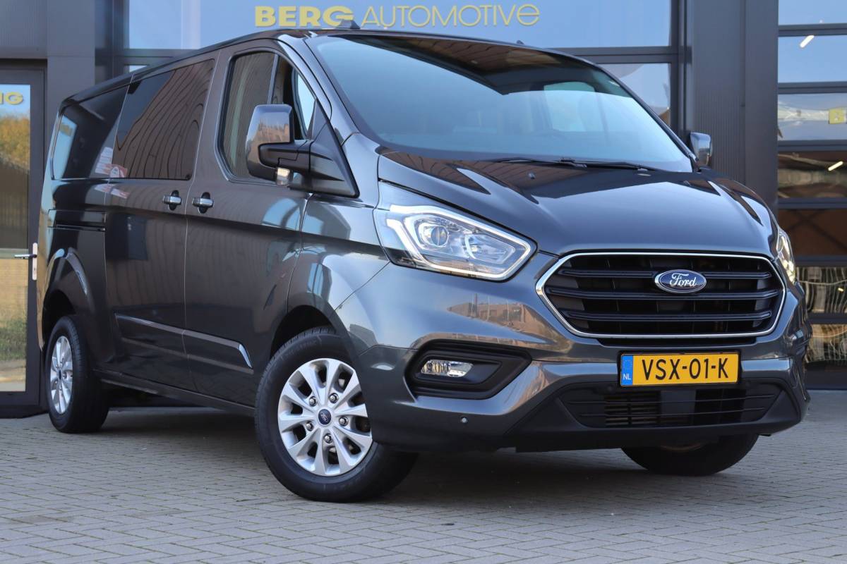 Ford Transit Custom Ford Transit Custom 300 2.0 TDCI L2H1 Limited DC | NAP | Eerste Eigenaar | 170 PK | Cruise | Apple Carplay | Camera | Trekhaak |