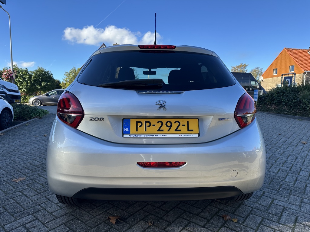 Peugeot 208 Peugeot 208 1.2 Style | Nieuwe Distributieriem | Navigatie |