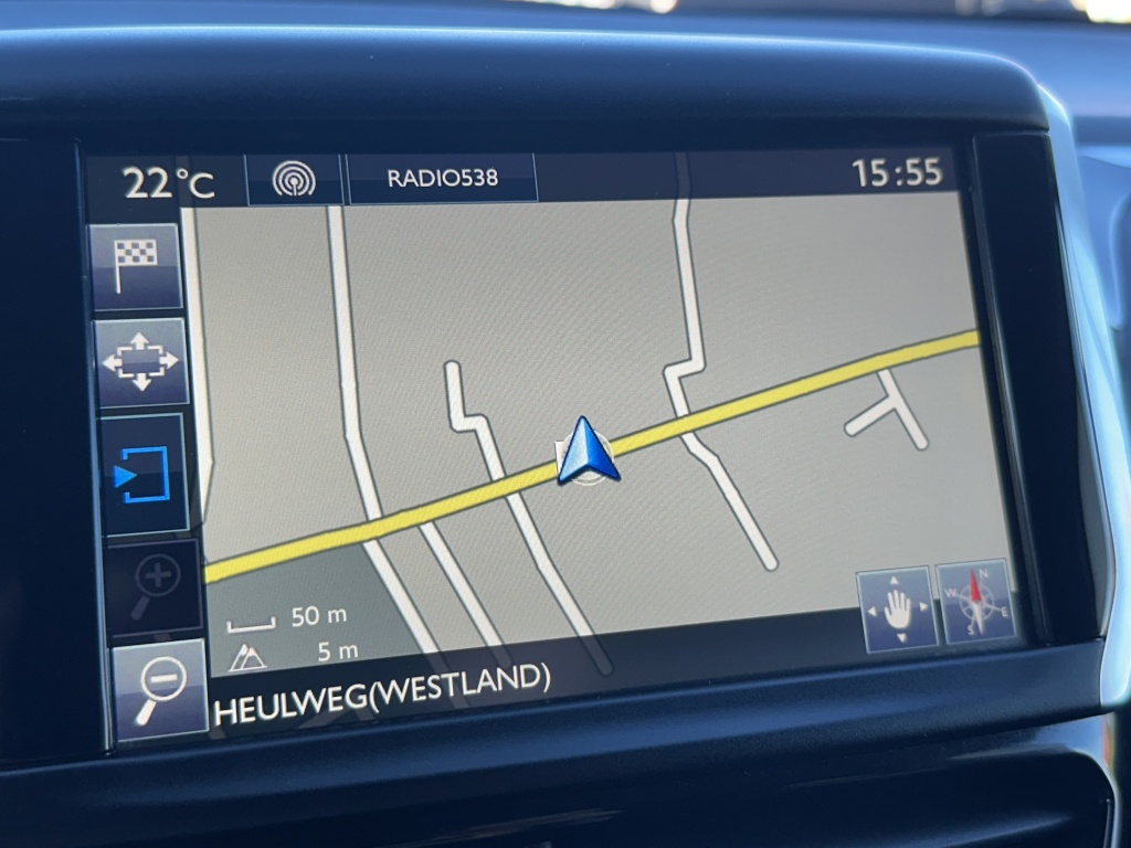Peugeot 208 Peugeot 208 1.2 Style | Nieuwe Distributieriem | Navigatie |
