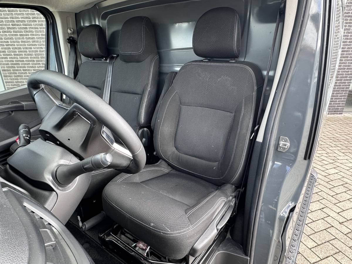 Nissan Primastar Nissan Primastar 2.0 dCi 130 L2H1 N-Connecta | Camera | Apple CarPlay | Airco