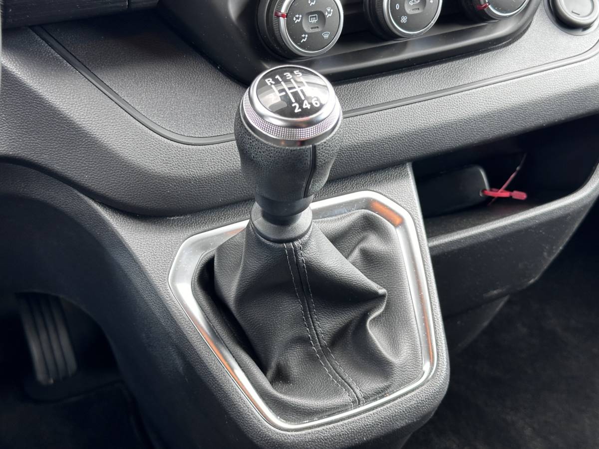 Nissan Primastar Nissan Primastar 2.0 dCi 130 L2H1 N-Connecta | Camera | Apple CarPlay | Airco