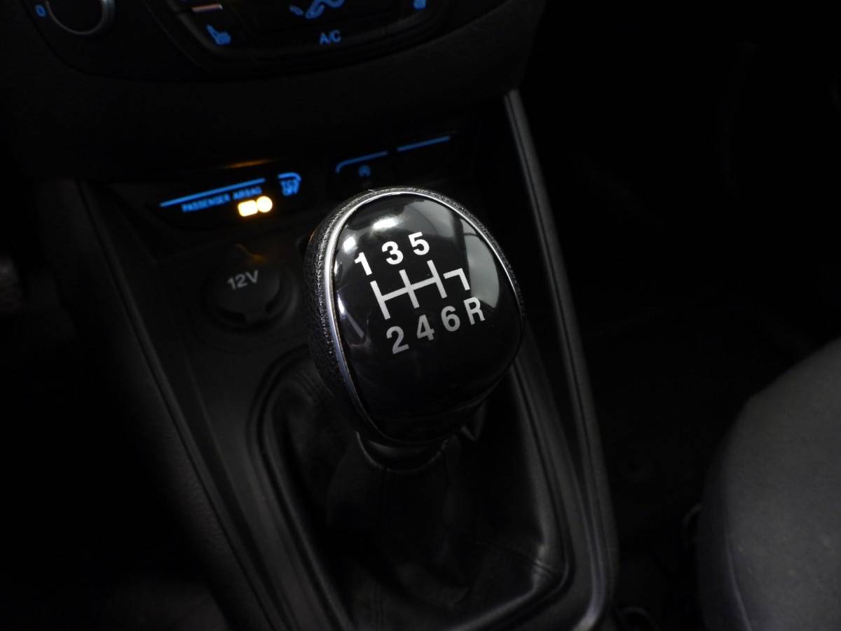 Ford Transit Courier Ford Transit Courier 1.0 Trend EcoBoost NAVI/AIRCO/CRUISE/PDC/SCHUIFDEUR!