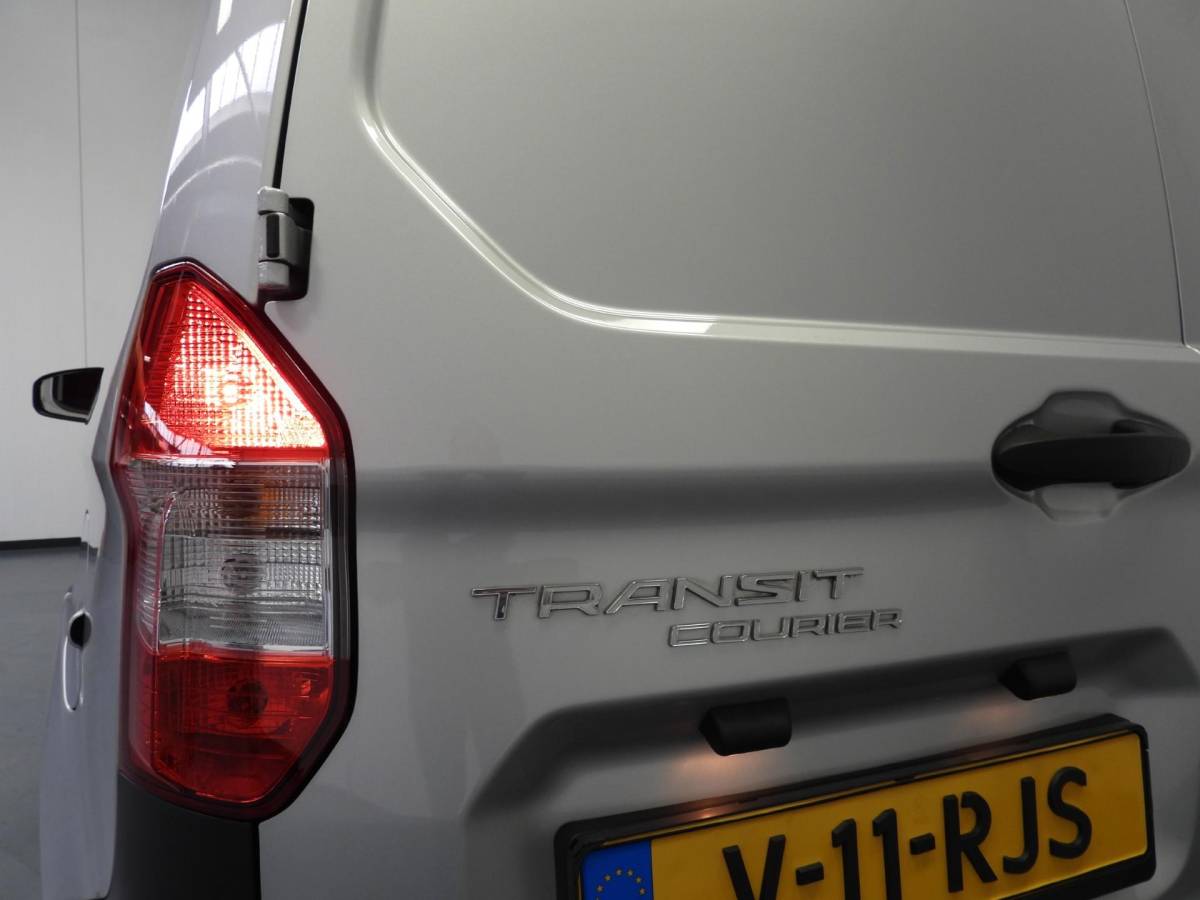 Ford Transit Courier Ford Transit Courier 1.0 Trend EcoBoost NAVI/AIRCO/CRUISE/PDC/SCHUIFDEUR!
