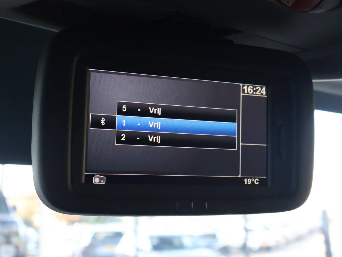 Renault Master Renault Master T35 2.3 DCI 165 PK L2H2 *MARGE* + TREKHAAK | NAVIGATIE | CLIMATE | CRUISE CONTROL