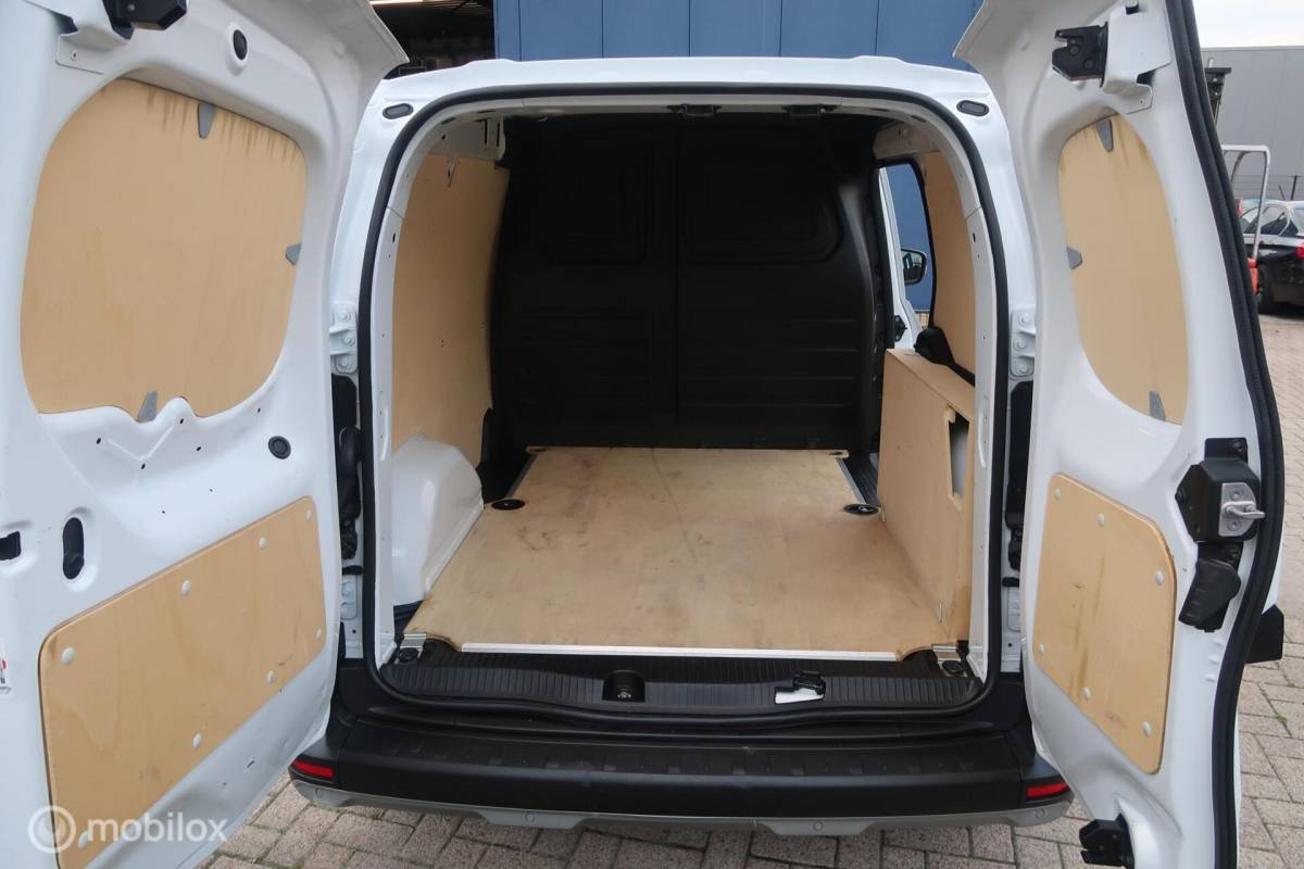 Nissan Townstar Nissan TOWNSTAR N-Connecta L1 AIRCO, 3 ZITS, LED, CRUISECON