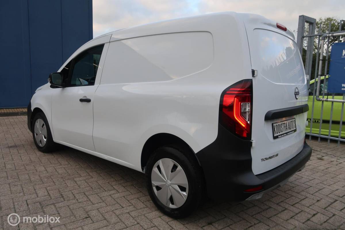 Nissan Townstar Nissan TOWNSTAR N-Connecta L1 AIRCO, 3 ZITS, LED, CRUISECON