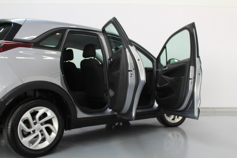 Opel Crossland X Opel Crossland X 1.2 Turbo Edition 2020 111PK, 18.000KM | RIJKLAAR | CARPLAY | AIRCO | CRUISE CONTROLE | PARKEERSENSOREN V+A
