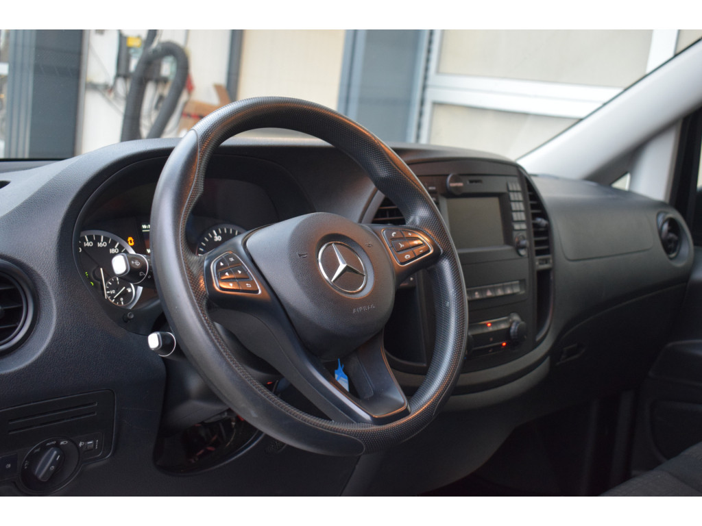 Mercedes-Benz Vito Mercedes-Benz Vito 116 CDI Lang EURO 6 | Camera | Trekhaak | PDC | Bumpers in kleur