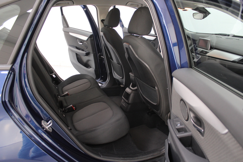 BMW 2 Serie BMW 2-serie Active Tourer 218i 136PK, RIJKLAAR | AIRCO | SPEEDLIMIT | BLUETOOTH