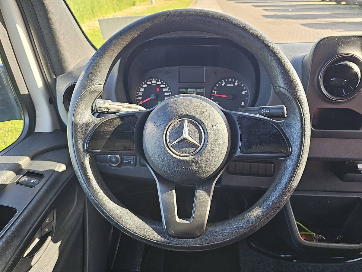 Mercedes-Benz Sprinter MERCEDES-BENZ SPRINTER 314 Bakwagen Laadklep Zijdeur Spoiler Automaat Euro6 143Pk!