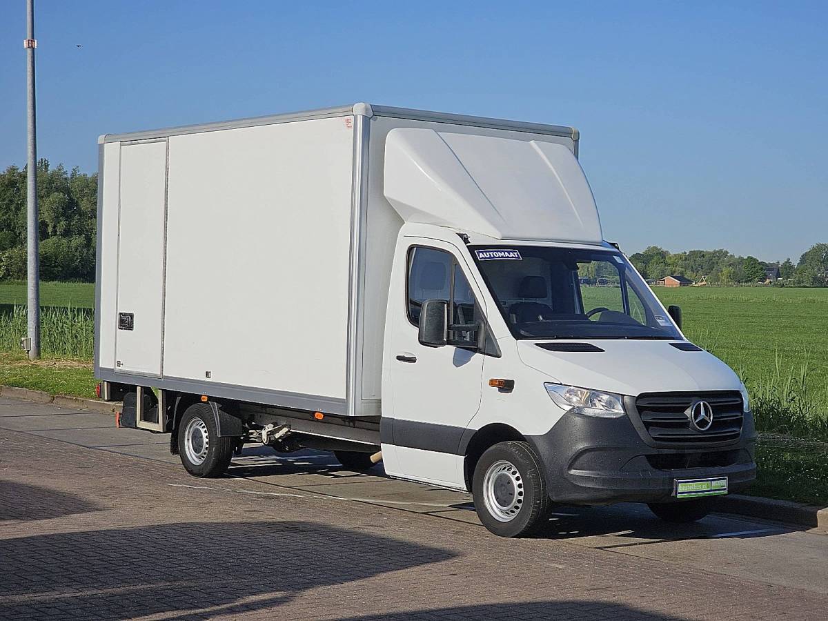 Mercedes-Benz Sprinter MERCEDES-BENZ SPRINTER 314 Bakwagen Laadklep Zijdeur Spoiler Automaat Euro6 143Pk!