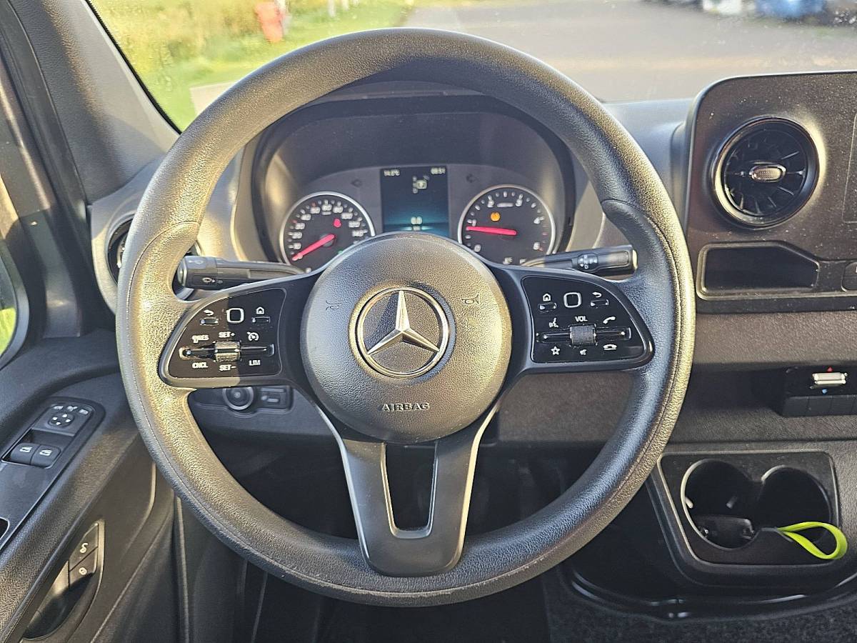 Mercedes-Benz Sprinter MERCEDES-BENZ SPRINTER 315 L3H2 Mbux LED Automaat Camera CruiseControl Carplay 3-Zits Mf-Stuurwiel!