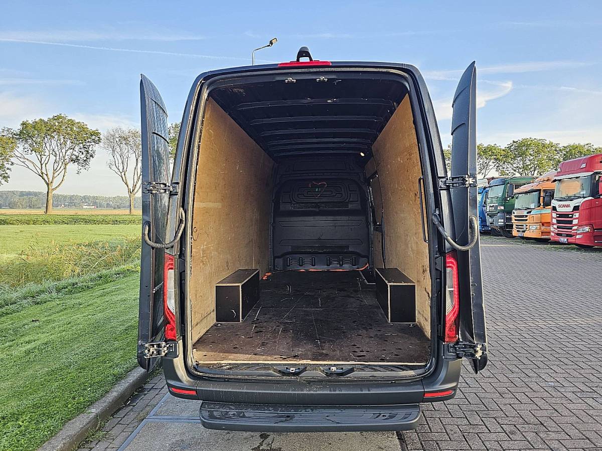 Mercedes-Benz Sprinter MERCEDES-BENZ SPRINTER 315 L3H2 Mbux LED Automaat Camera CruiseControl Carplay 3-Zits Mf-Stuurwiel!