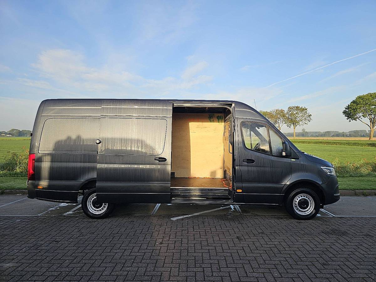 Mercedes-Benz Sprinter MERCEDES-BENZ SPRINTER 315 L3H2 Mbux LED Automaat Camera CruiseControl Carplay 3-Zits Mf-Stuurwiel!