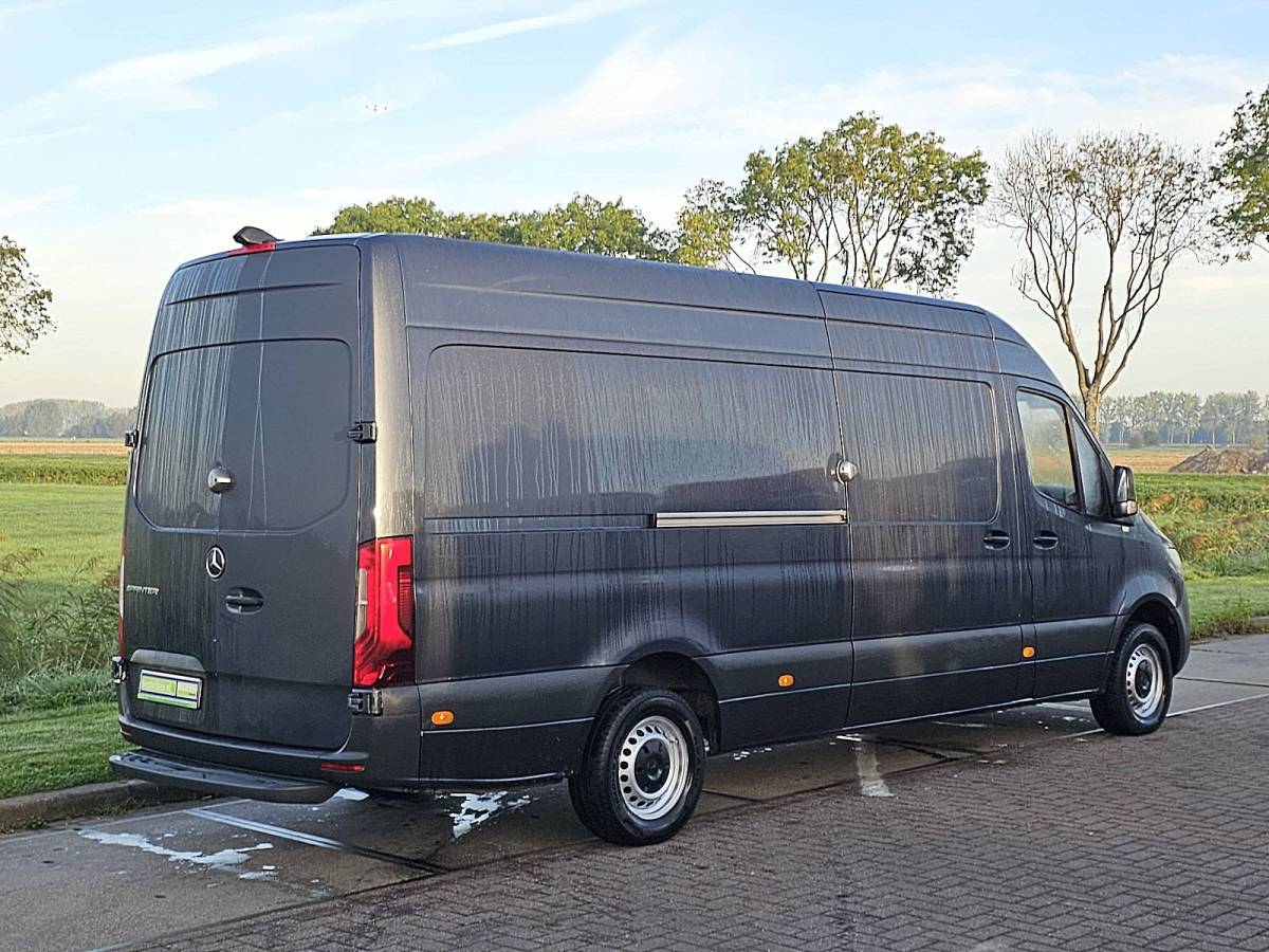 Mercedes-Benz Sprinter MERCEDES-BENZ SPRINTER 315 L3H2 Mbux LED Automaat Camera CruiseControl Carplay 3-Zits Mf-Stuurwiel!