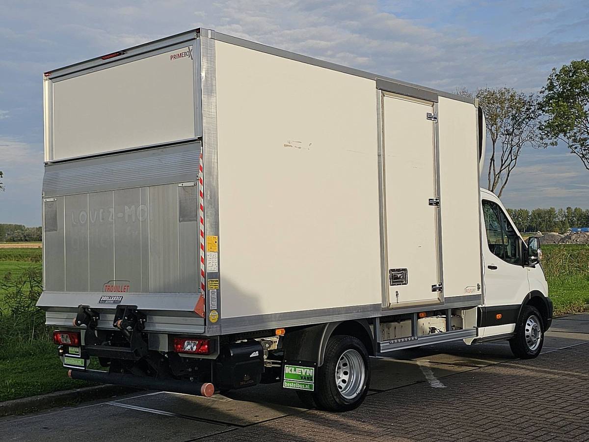 Ford Transit FORD TRANSIT 2.0 Bakwagen Laadklep Spoiler Dubbellucht 170PK Euro6 Airco!