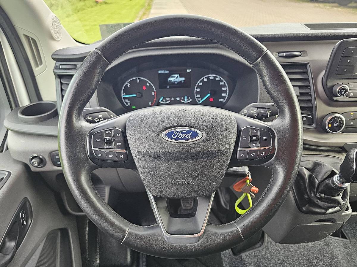 Ford Transit FORD TRANSIT 2.0 Bakwagen Laadklep Spoiler Dubbellucht 170PK Euro6 Airco!
