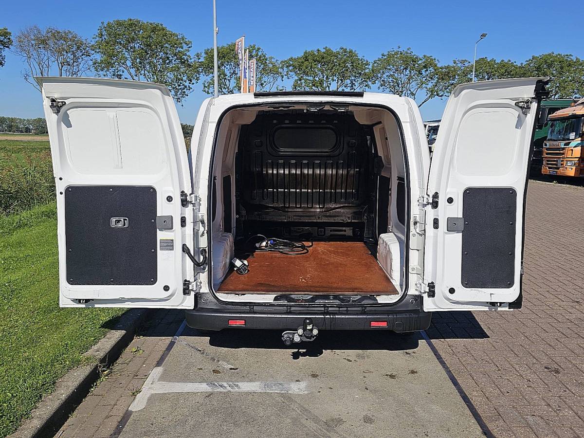 Nissan e-NV200 NISSAN E-NV200 ac aut wltp 200 kms