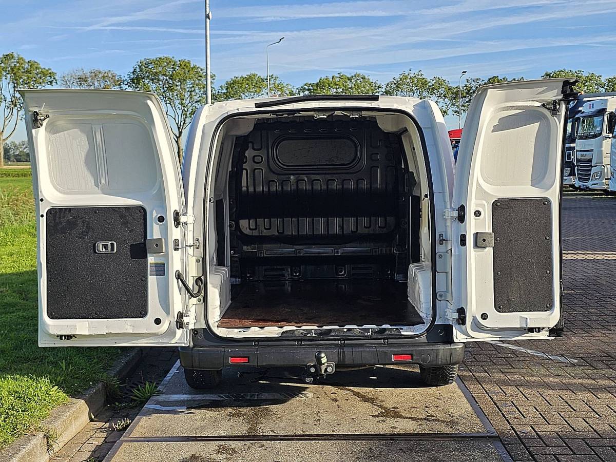 Nissan e-NV200 NISSAN E-NV200 ac aut wltp 200 kms