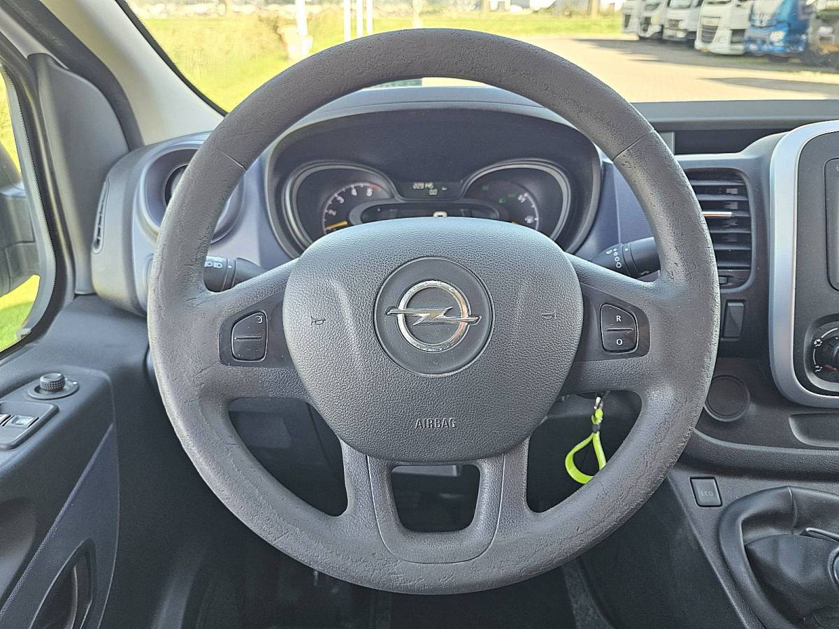 Opel Vivaro OPEL VIVARO 1.6 L2 Navi Airco NAP Pdc Sidebars 3-Zits!