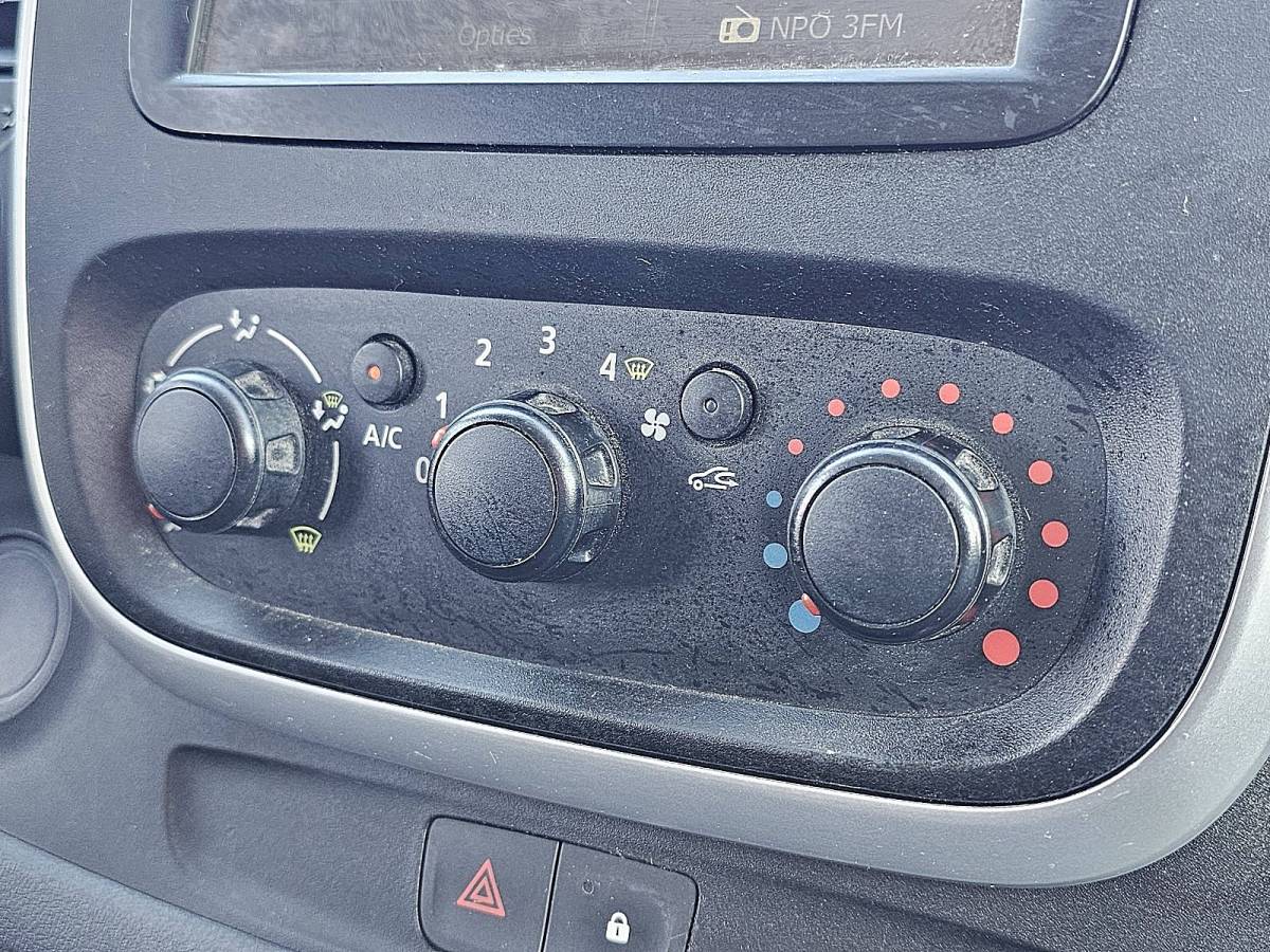 Opel Vivaro OPEL VIVARO 1.6 L2 Navi Airco NAP Pdc Sidebars 3-Zits!