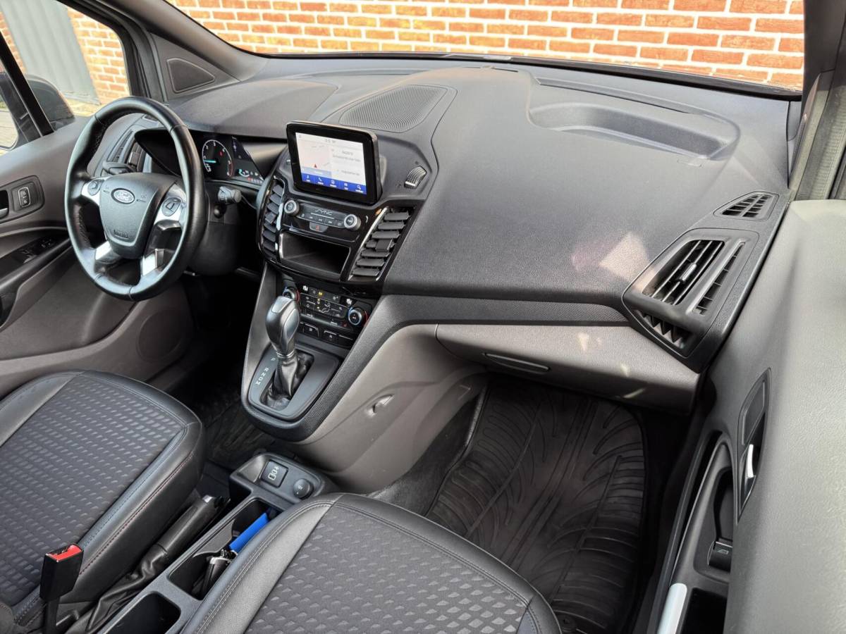 Ford Transit Connect Ford Transit Connect 1.5 120pk L2 Sport Trekhaak/Camera/Carplay/Cruise/Stoelverwarming