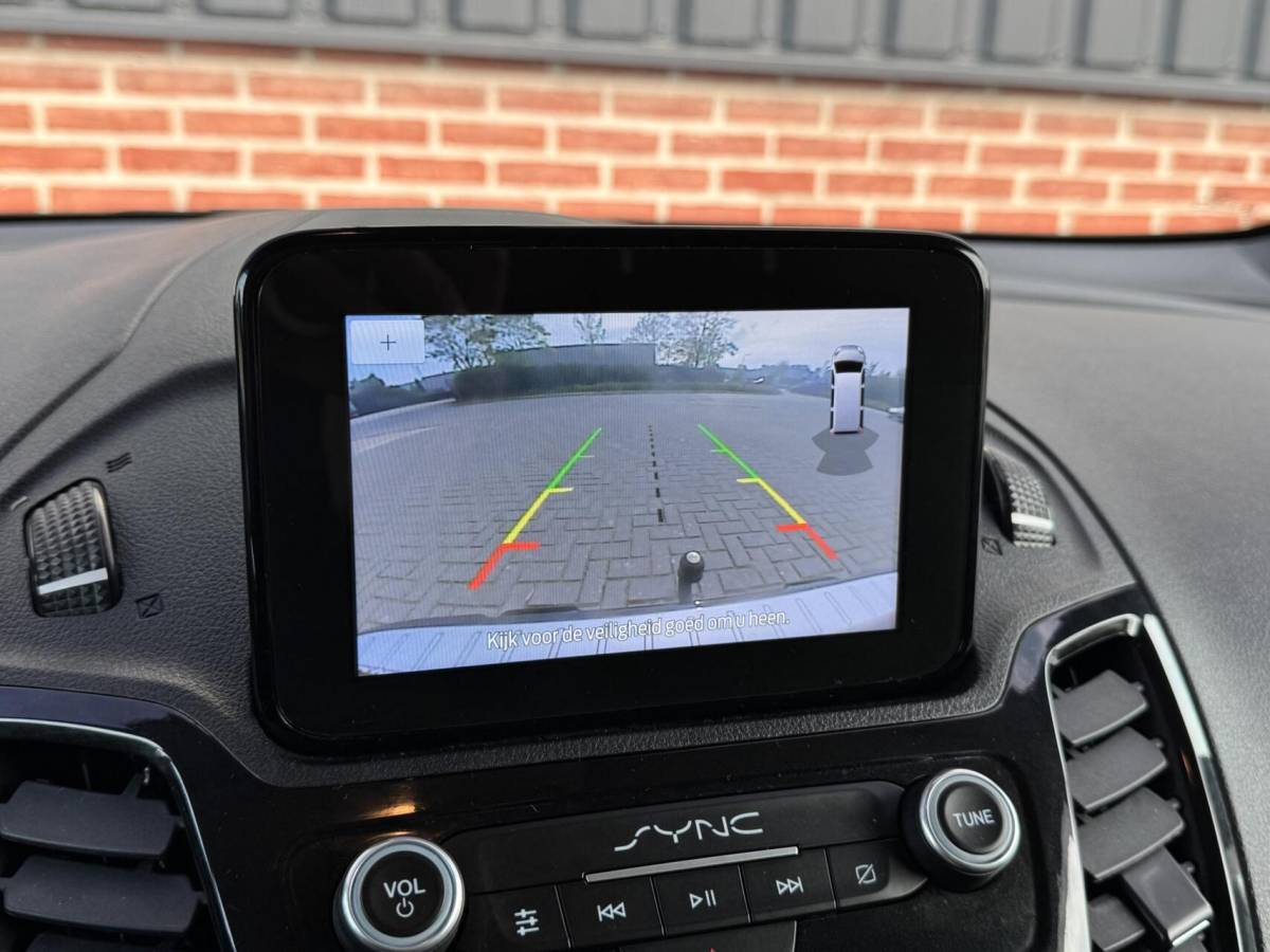 Ford Transit Connect Ford Transit Connect 1.5 120pk L2 Sport Trekhaak/Camera/Carplay/Cruise/Stoelverwarming