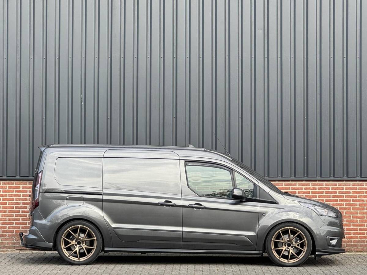 Ford Transit Connect Ford Transit Connect 1.5 120pk L2 Sport Trekhaak/Camera/Carplay/Cruise/Stoelverwarming