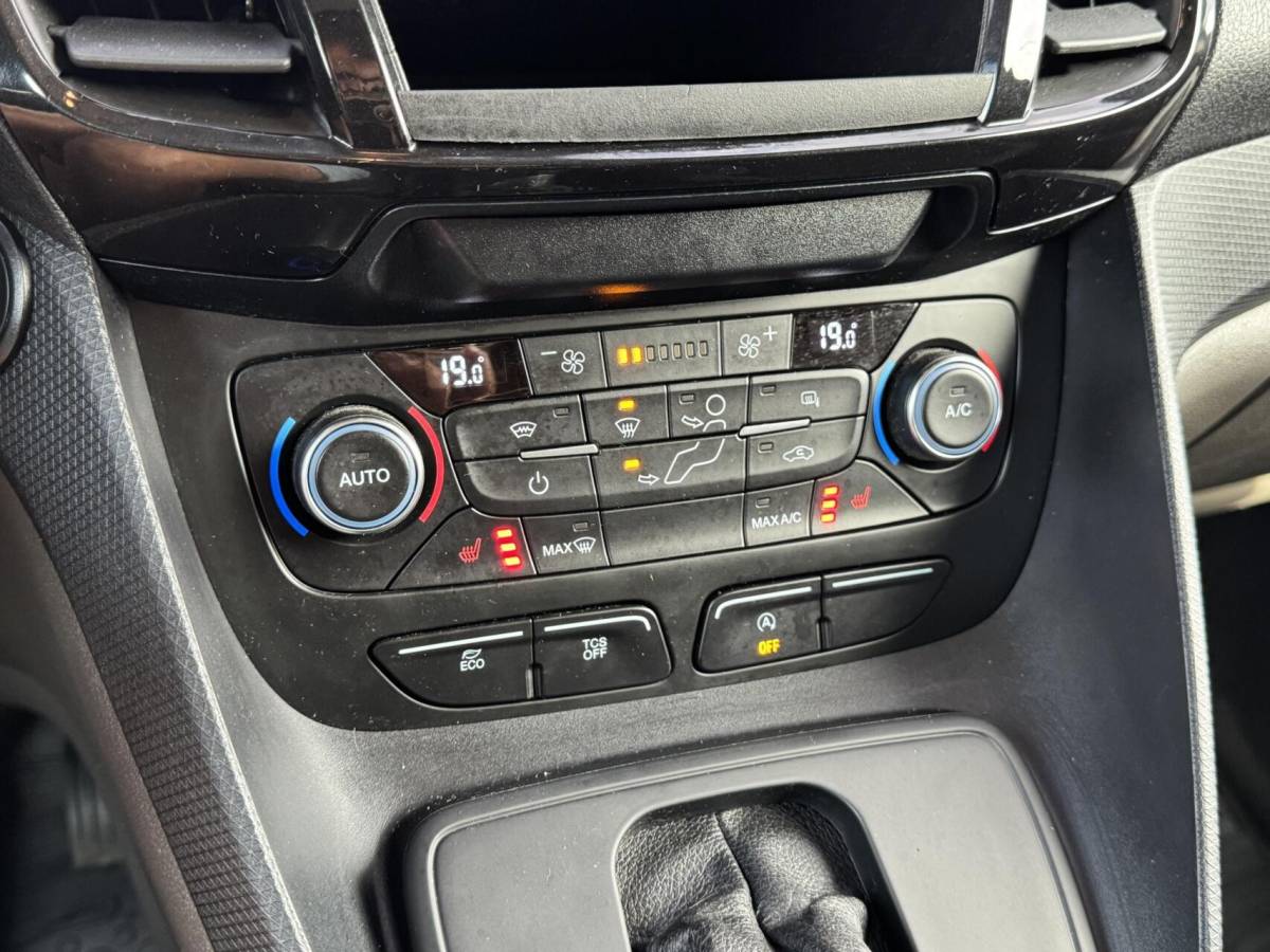 Ford Transit Connect Ford Transit Connect 1.5 120pk L2 Sport Trekhaak/Camera/Carplay/Cruise/Stoelverwarming