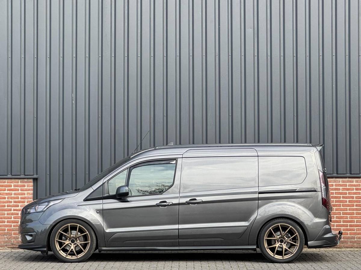 Ford Transit Connect Ford Transit Connect 1.5 120pk L2 Sport Trekhaak/Camera/Carplay/Cruise/Stoelverwarming