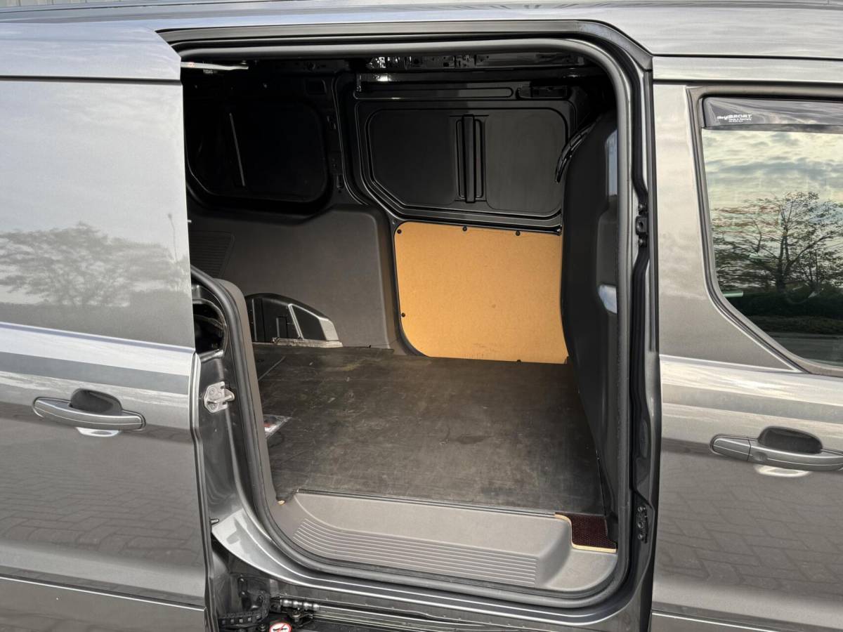 Ford Transit Connect Ford Transit Connect 1.5 120pk L2 Sport Trekhaak/Camera/Carplay/Cruise/Stoelverwarming