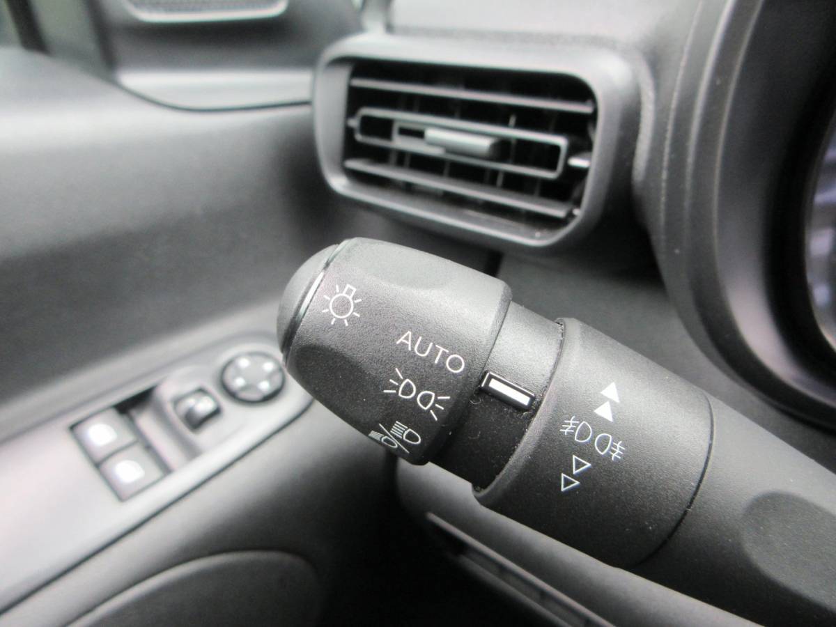 Toyota ProAce Toyota PROACE CITY 1.5 D-4D Live, 102pk, Euro 6, Airco, PDC, 3-Zits, Navigatie.
