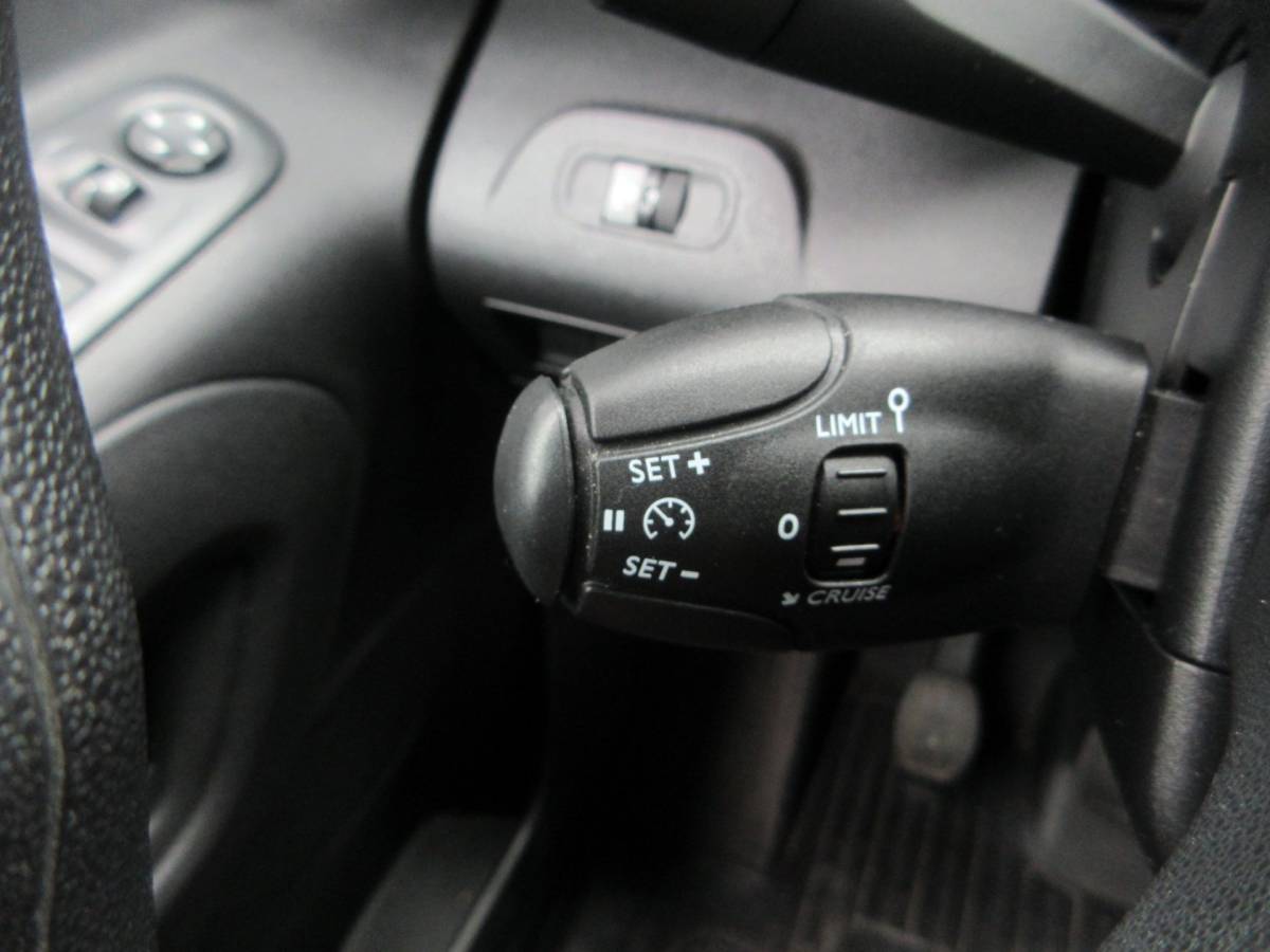 Toyota ProAce Toyota PROACE CITY 1.5 D-4D Live, 102pk, Euro 6, Airco, PDC, 3-Zits, Navigatie.
