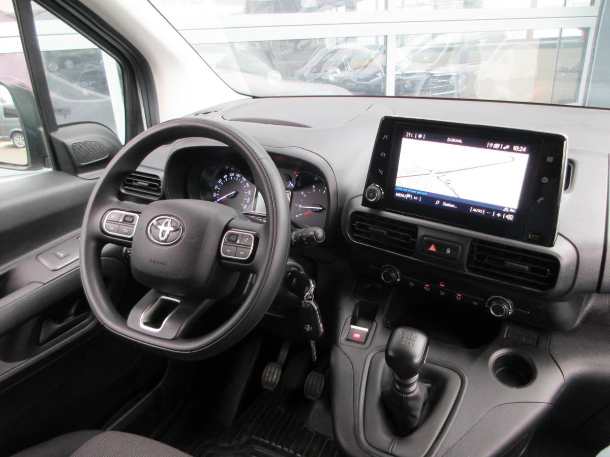 Toyota ProAce Toyota PROACE CITY 1.5 D-4D Live, 102pk, Euro 6, Airco, PDC, 3-Zits, Navigatie.