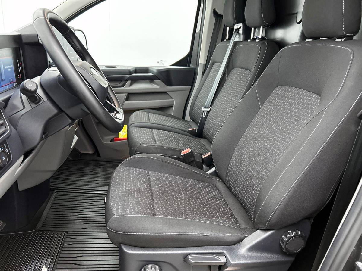 Ford Transit Custom Ford Transit Custom 300 2.0 TDCI L2H1 Trend Nieuw Model Automaat Airco Navi Cruise