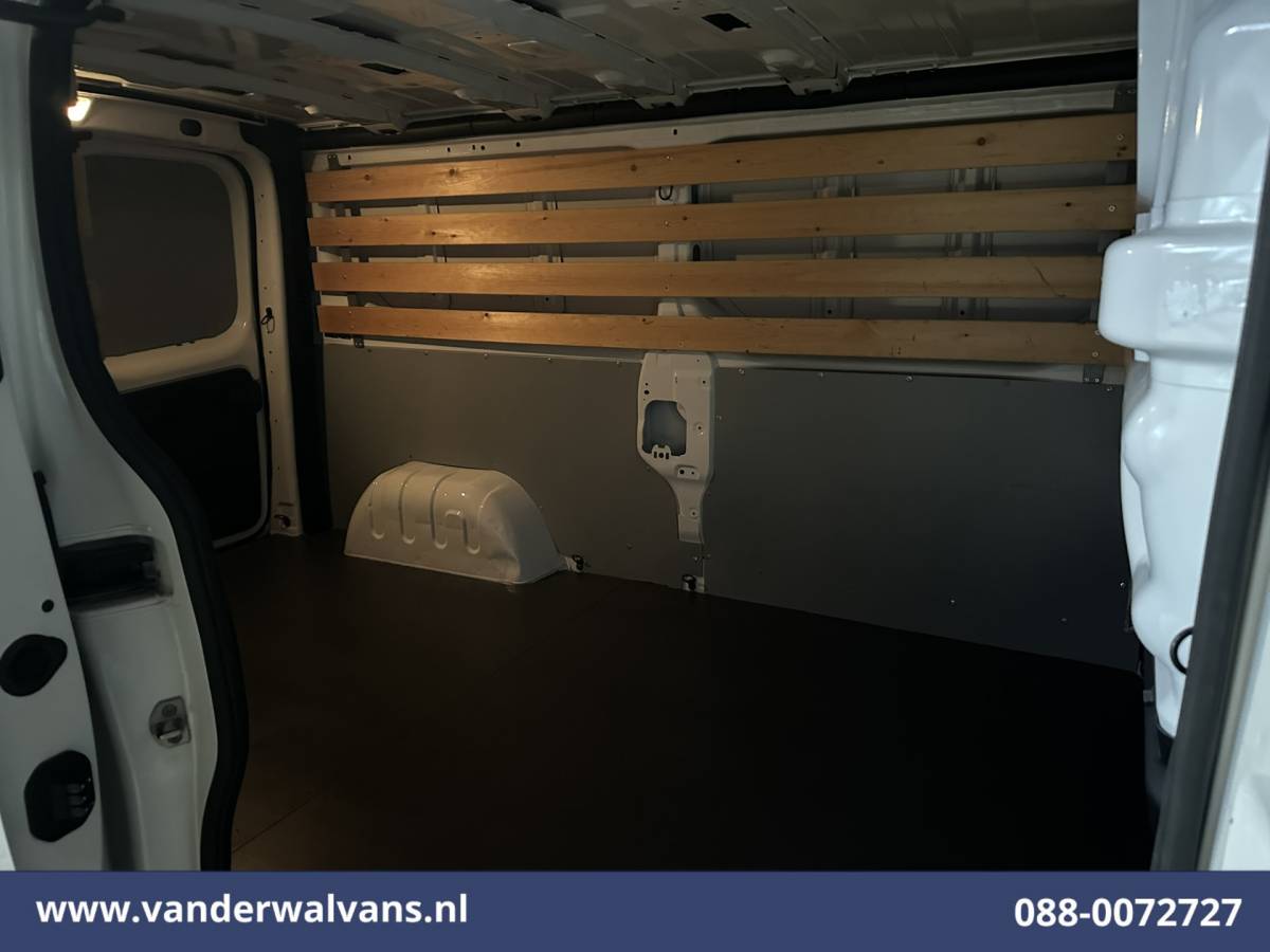 Nissan Primastar Nissan Primastar 2.0 dCi 131pk L2H1 Euro6 Airco | LED | Cruisecontrol | Parkeersensoren Bijrijdersbank, 2500kg trekvermogen