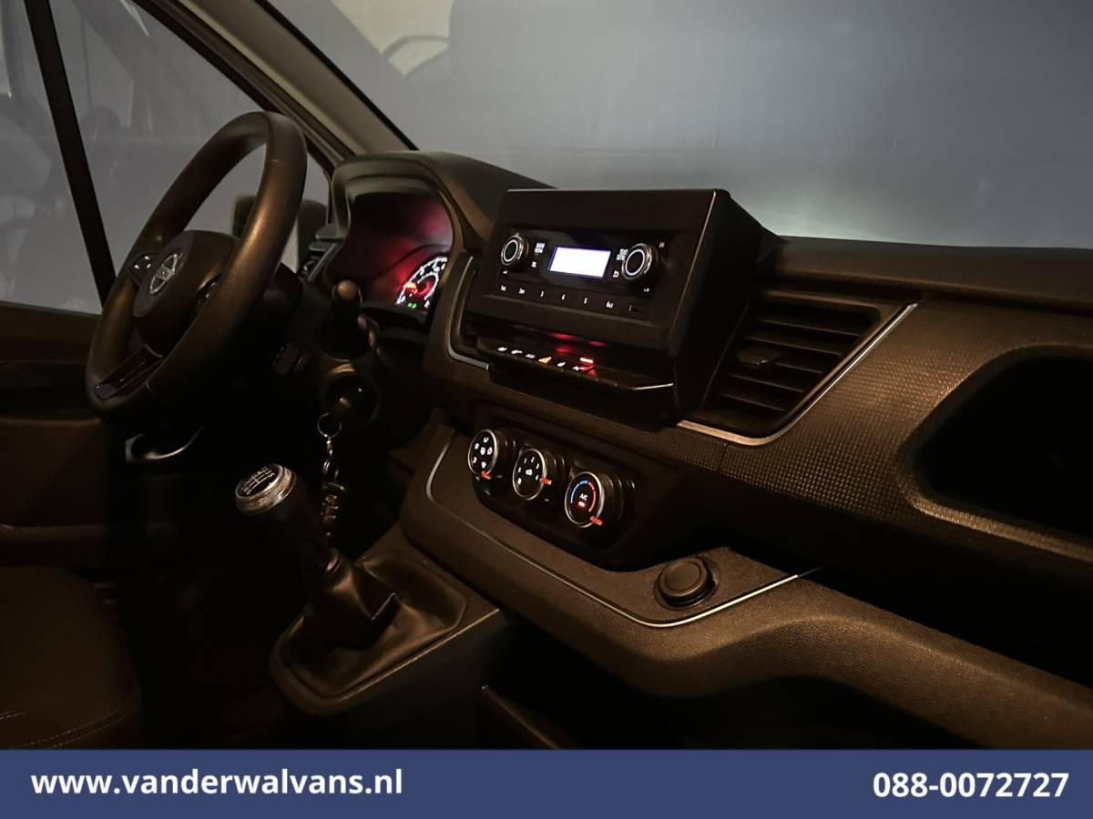 Nissan Primastar Nissan Primastar 2.0 dCi 131pk L2H1 Euro6 Airco | LED | Cruisecontrol | Parkeersensoren Bijrijdersbank, 2500kg trekvermogen