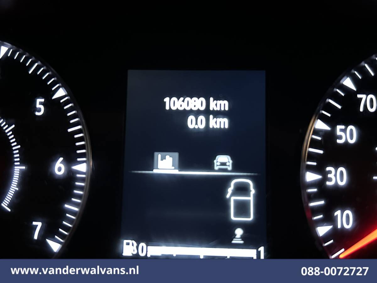 Nissan Primastar Nissan Primastar 2.0 dCi 131pk L2H1 Euro6 Airco | LED | Cruisecontrol | Parkeersensoren Bijrijdersbank, 2500kg trekvermogen