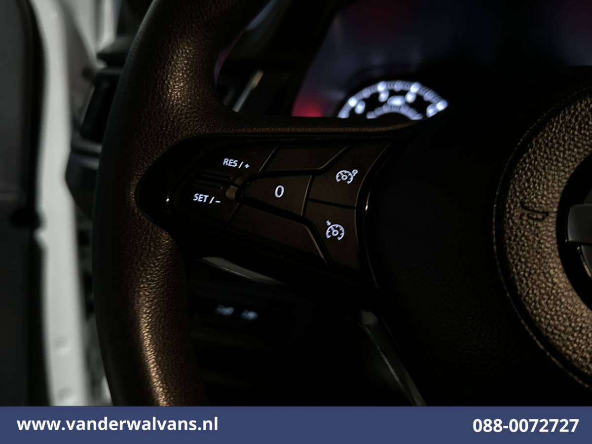 Nissan Primastar Nissan Primastar 2.0 dCi 131pk L2H1 Euro6 Airco | LED | Cruisecontrol | Parkeersensoren Bijrijdersbank, 2500kg trekvermogen