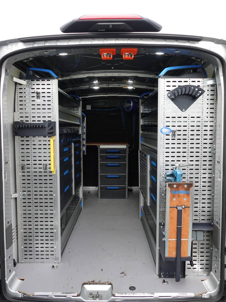 Ford Transit Ford Transit 350 2.0 TDCI 130PK L2H2 Trend MOOIE INRICHTING | AUTOM. | CRUISE | AIRCO