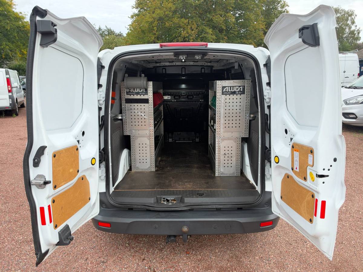 Ford Transit Connect Ford Transit Connect 1.5 TDCI EURO 6 L2H1 + inrichting Airco / Cruise
