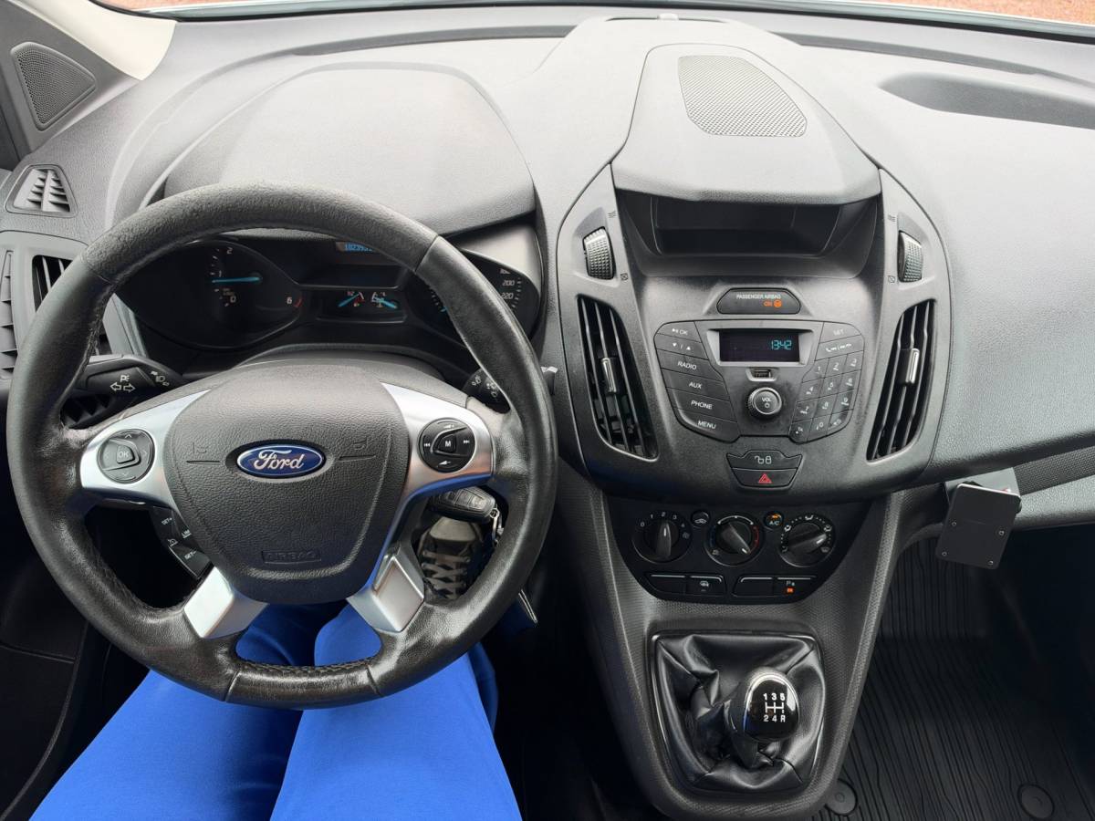 Ford Transit Connect Ford Transit Connect 1.5 TDCI EURO 6 L2H1 + inrichting Airco / Cruise