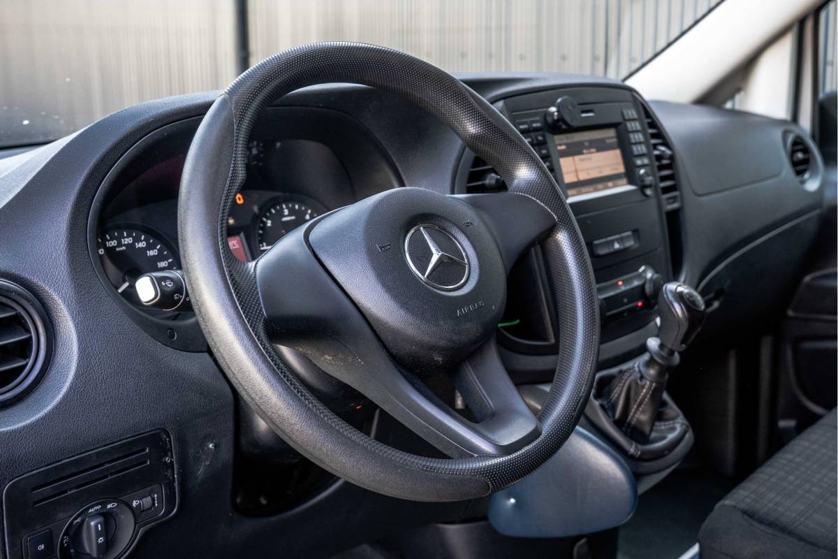 Mercedes-Benz Vito Mercedes-Benz Vito 111 CDI | Volledig ingericht | 3-Zits | Camera | Navi | Airco